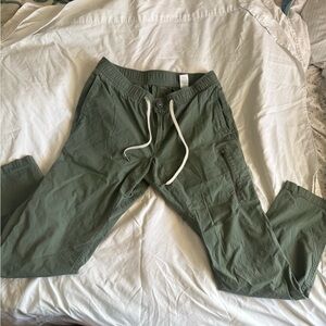 Vuori Women’s Ripstop Pant - LARGE